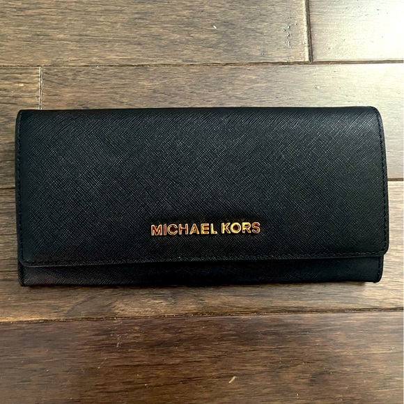 MICHAEL KORS Wallet - Picture 1 of 3